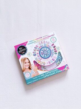 3/$25 Cra-Z-Art Be Inspired Trendy Tips Nail Expressions Press On Manicure Set